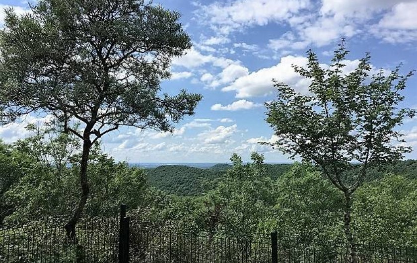 Location de vacances - Appartement à Fontain - belvédère: vue somptueuse sur les collines de Besançon