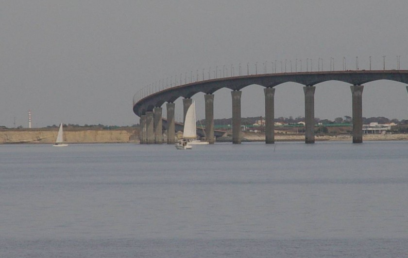 Location de vacances - Villa à Ars-en-Ré - Le pont Accès à l'Ile de Ré
