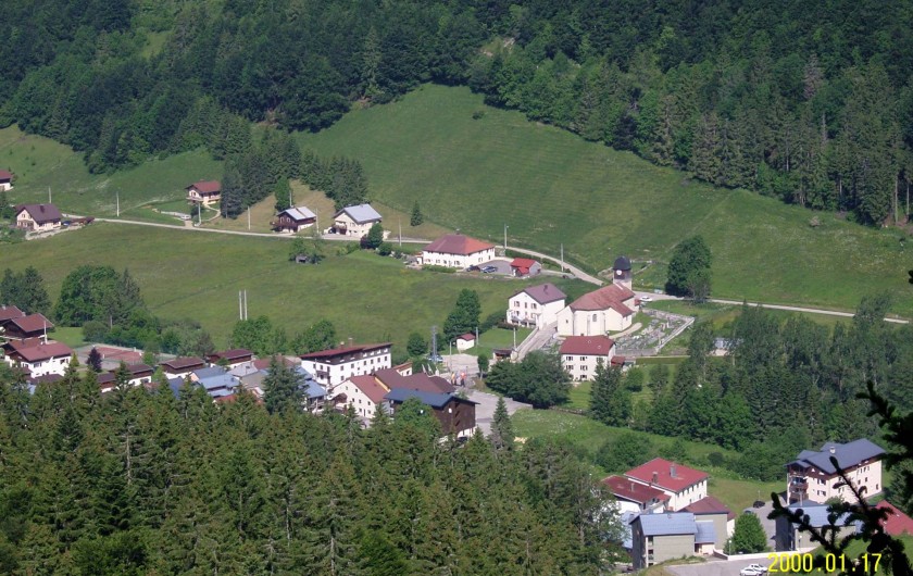 Location de vacances - Appartement à Mijoux - le village