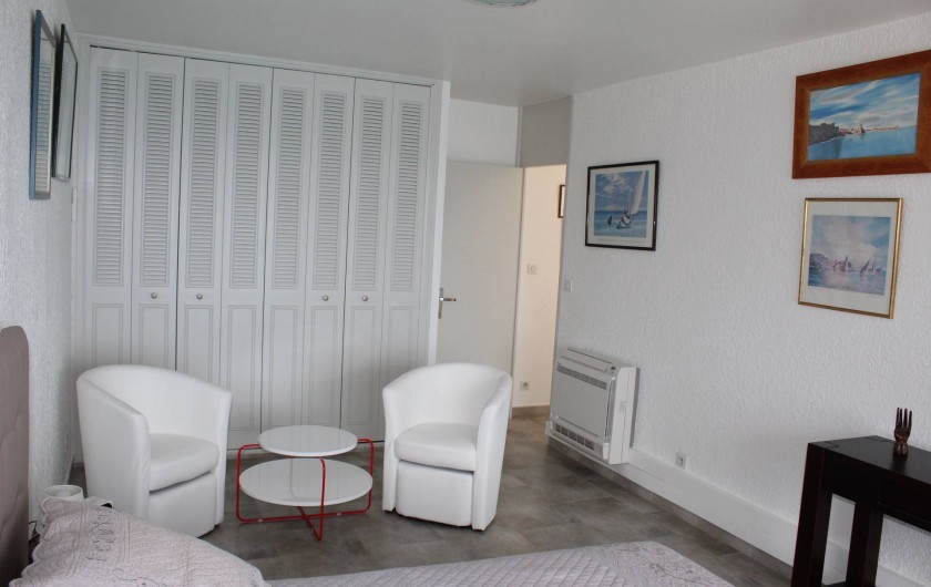 Location de vacances - Appartement à Banyuls-sur-Mer - Chambre 2 Transat extérieur 18 m2 Lit 140
