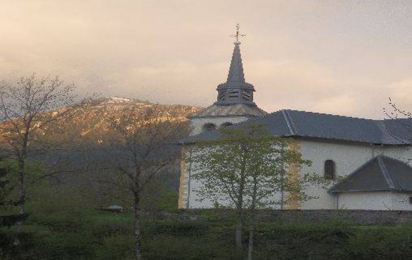Location de vacances - Appartement à Saint-Nicolas de Véroce - Eglise baroque du village