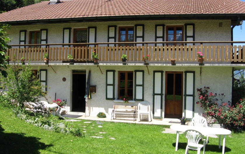 Location de vacances - Appartement à Saint-Nicolas de Véroce - Façade Sud