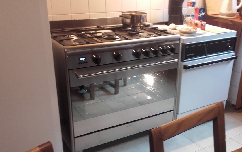 Location de vacances - Appartement à Saint-Nicolas de Véroce - Cuisinière grand format