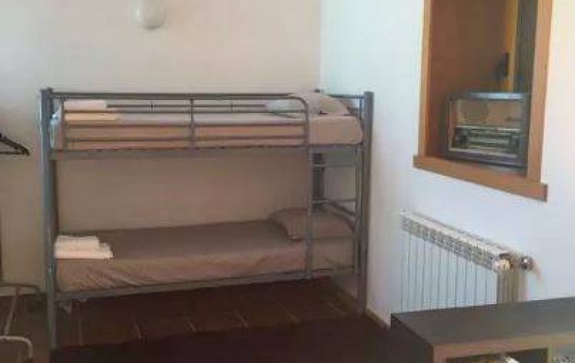 Location de vacances - Villa à Santo André - Lit superposé dans la salle de jeux