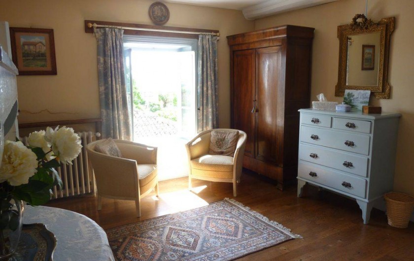 Location de vacances - Maison - Villa à Saint-Étienne-des-Oullières - Chambre bleu - air-conditionné reversible