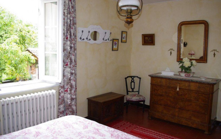 Location de vacances - Maison - Villa à Saint-Étienne-des-Oullières - Chambre rouge - air-conditionné reversible