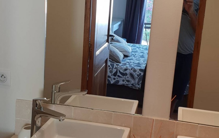 Location de vacances - Mas à Sanary-sur-Mer - SALLE DE BAIN DANS SUITE PARENTAL