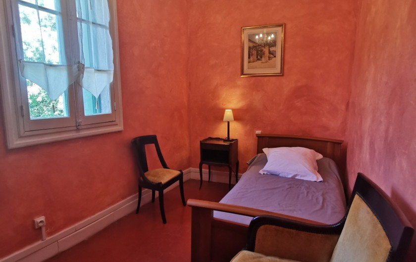Location de vacances - Chambre d'hôtes à Jonquières - Petite chambre  Plumbago