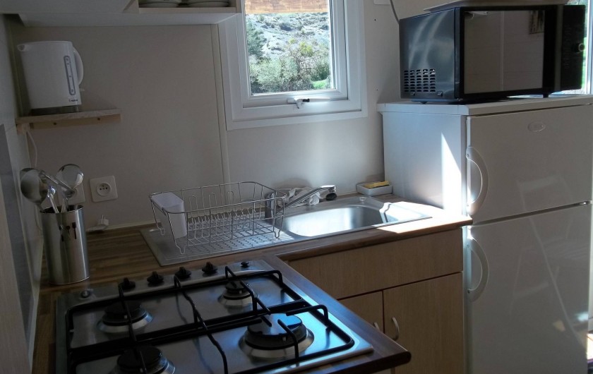 Location de vacances - Bungalow - Mobilhome à Blieux - coin cuisine