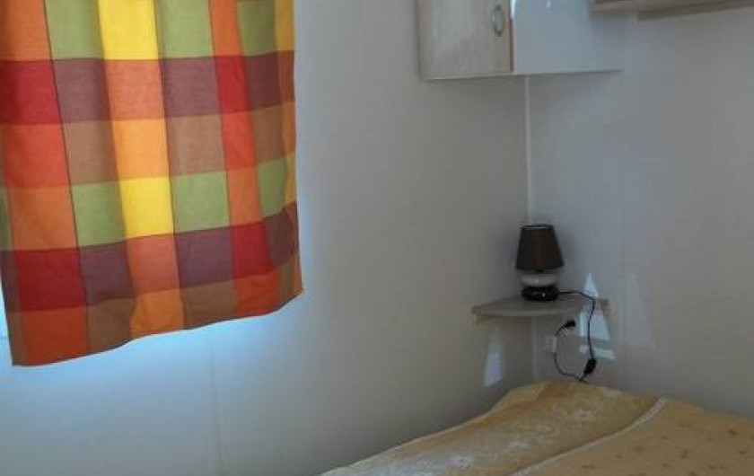 Location de vacances - Bungalow - Mobilhome à Blieux - chambre parentale
