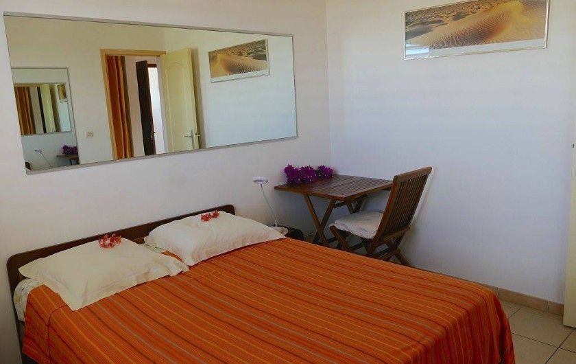 Location de vacances - Appartement à Pointe du Bout - chambre climatisée avec lit double