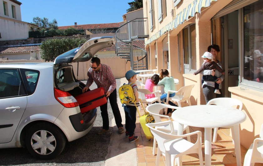 Location de vacances - Hôtel - Auberge à Frontignan - Chambre Familiale en rez-de-chaussée avec terrasse.