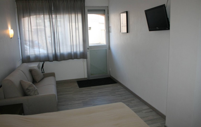 Location de vacances - Hôtel - Auberge à Frontignan - Chambre Double Twin en rez-de-chaussée avec terrasse.