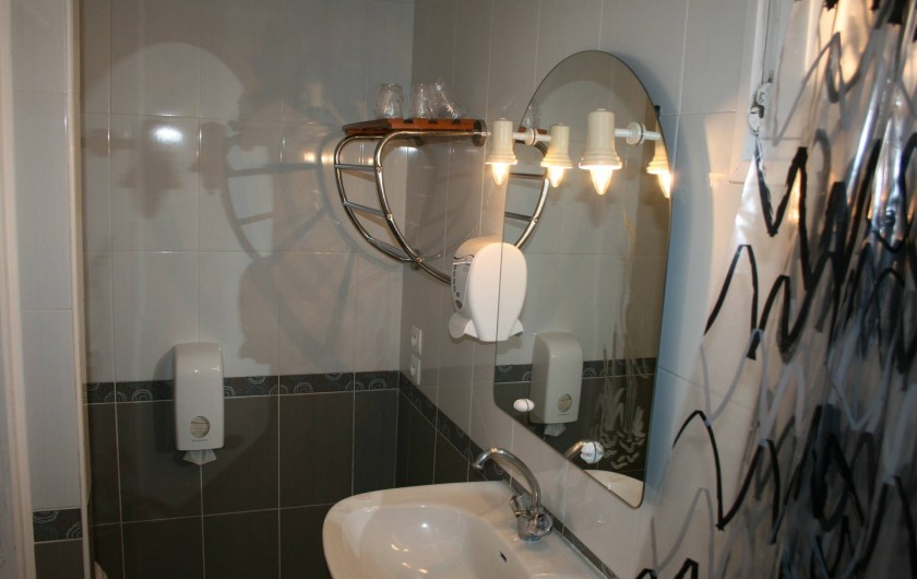 Location de vacances - Hôtel - Auberge à Frontignan - Salle de bain.