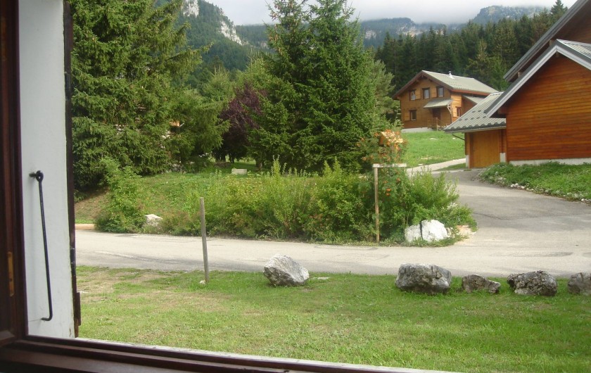 Location de vacances - Chalet à Corrençon-en-Vercors - Vue depuis le rez-de-chaussée