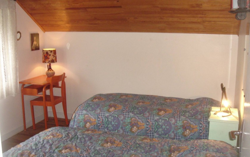 Location de vacances - Chalet à Corrençon-en-Vercors - Chambre avec deux bureaux