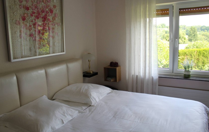 Location de vacances - Maison - Villa à Alsbach-Hähnlein - Chambre à coucher 'pétales' vue jardin