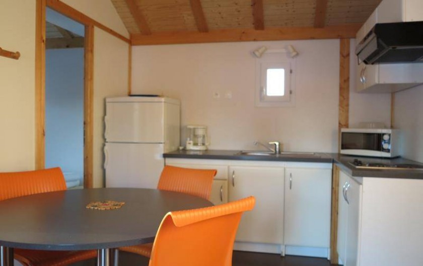 Location de vacances - Chalet à Saint-Laurent-en-Grandvaux - Location de chalet: Espace cuisine