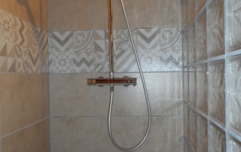 Location de vacances - Appartement à Bonneval-sur-Arc - Grande douche