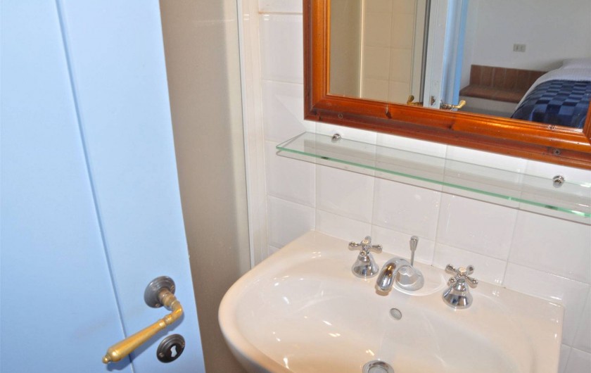 Location de vacances - Appartement à Castiglione del Lago - Salle de bain app. "Saturno"