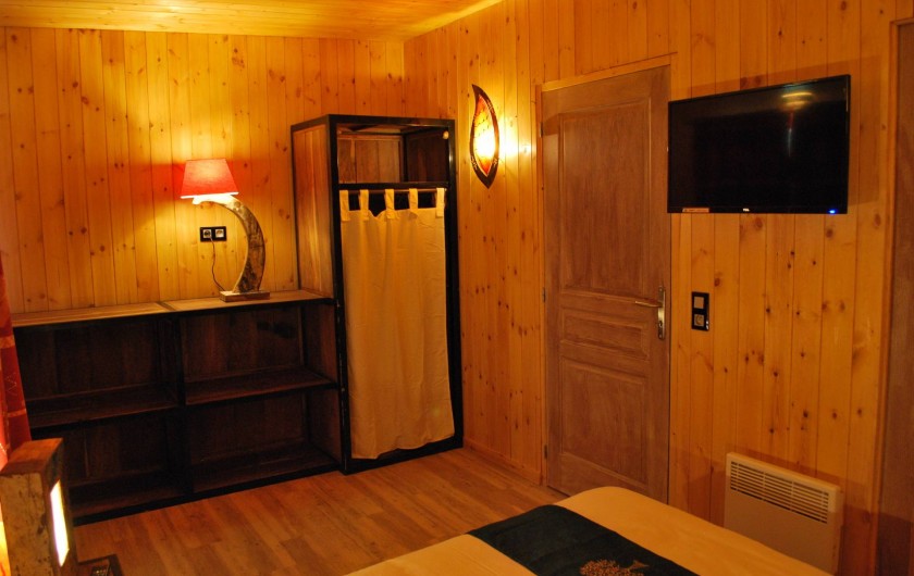 Location de vacances - Insolite à Hermival-les-Vaux - Suite Parentale avec salle de bain privative Lodges Premium