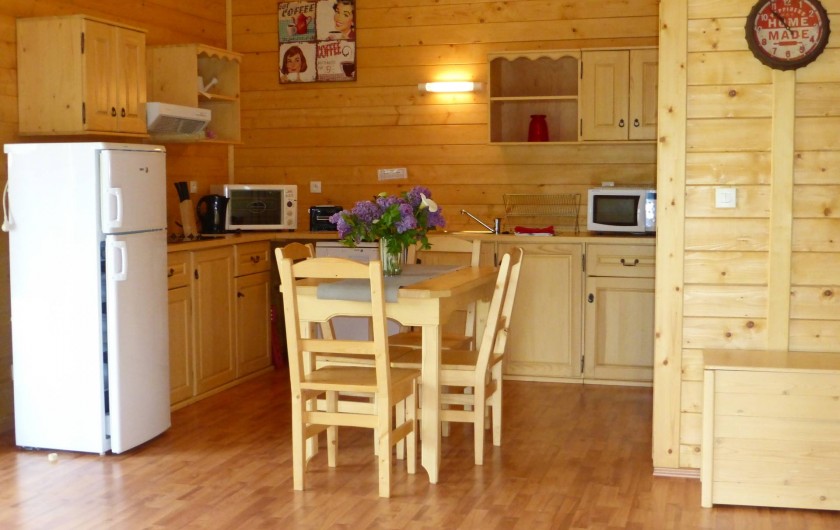Location de vacances - Chalet à Pompiey - cuisine équipée