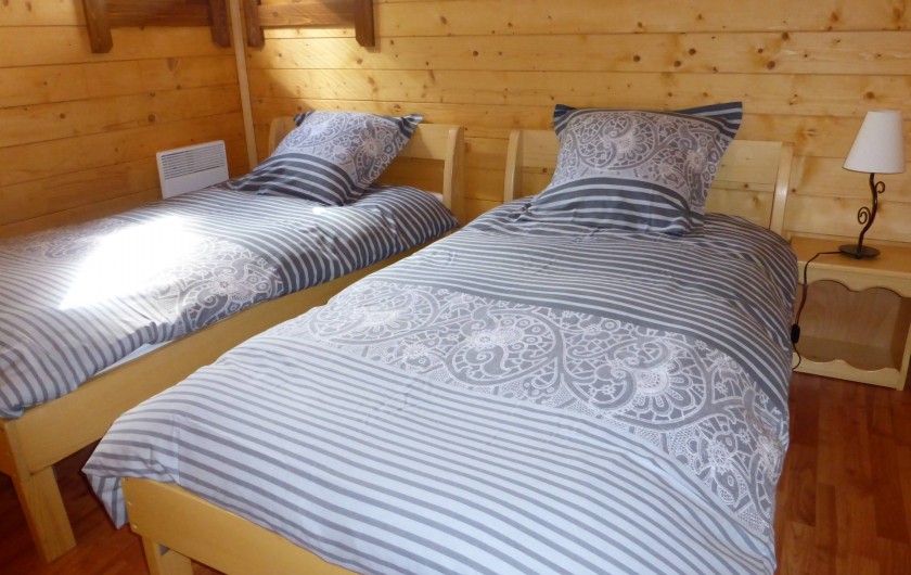 Location de vacances - Chalet à Pompiey - chambre enfants