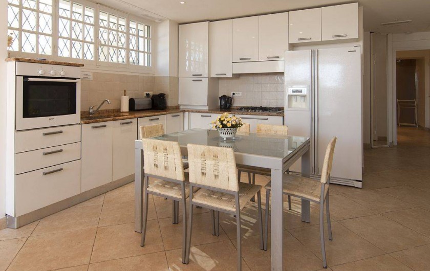 Location de vacances - Appartement à Cannes - Coin repas, cuisine américaine