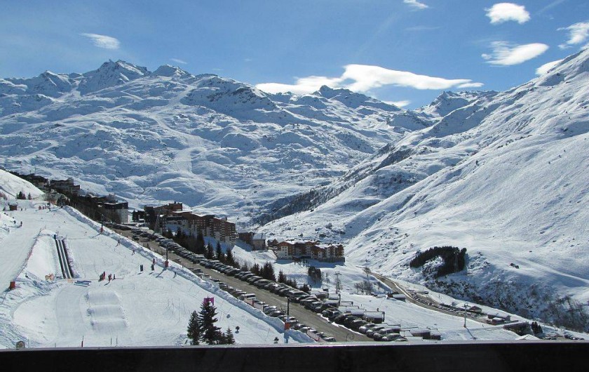 Location de vacances - Appartement à Les Menuires - vue du séjour sur la cime Caron
