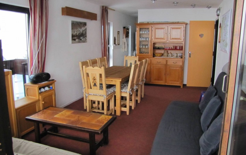 Location de vacances - Appartement à Les Menuires - séjour vu du balcon