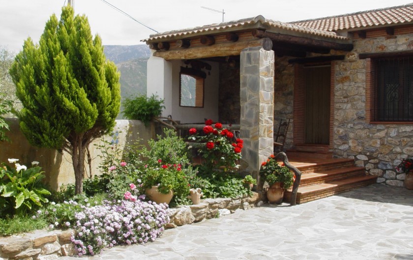 Location de vacances - Maison - Villa à Órgiva - Porche y jardin