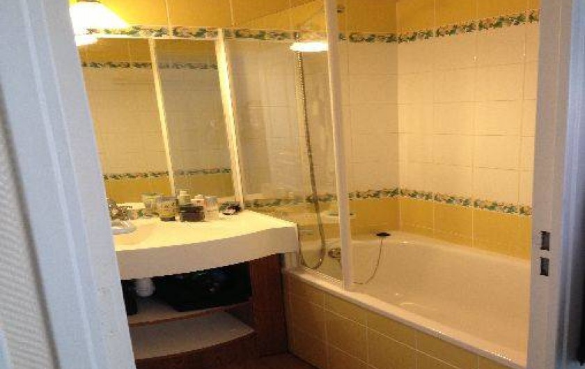 Location de vacances - Appartement à Valmeinier - salle de bains 