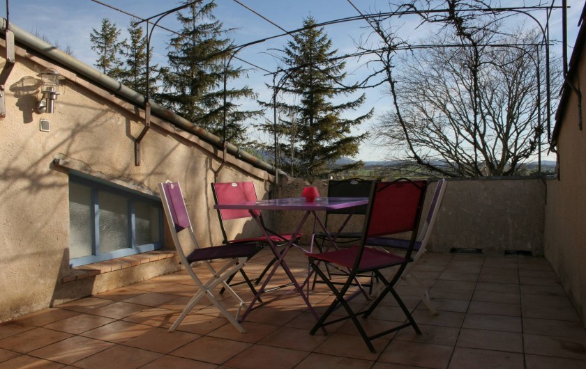 Location de vacances - Appartement à Puy-Saint-Martin - Terrasse plein sud.