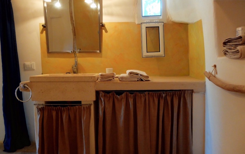Location de vacances - Villa à San Vito dei Normanni - Salle de bain privée chambre trullo