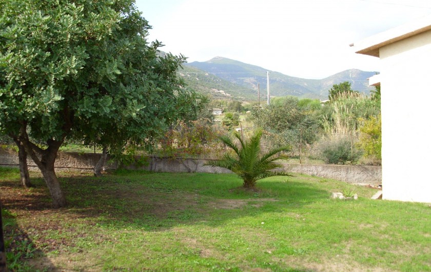 Location de vacances - Appartement à Tertenia - jardin