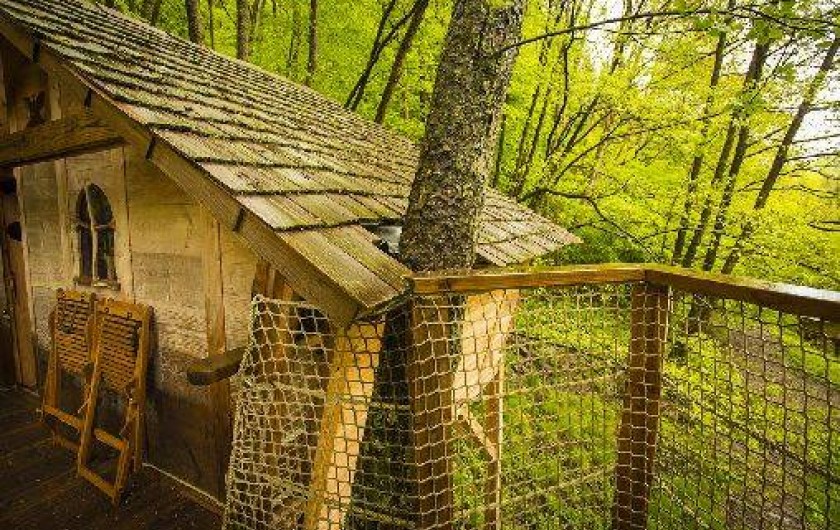 Location de vacances - Cabane dans les arbres à Grandfontaine - Cabane Tribu (2-4 couchages) "L'Appel de la Forêt"