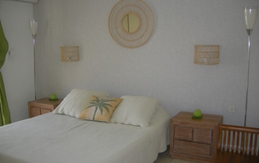 Location de vacances - Appartement à Saint-Gilles les Bains - Chambre 2