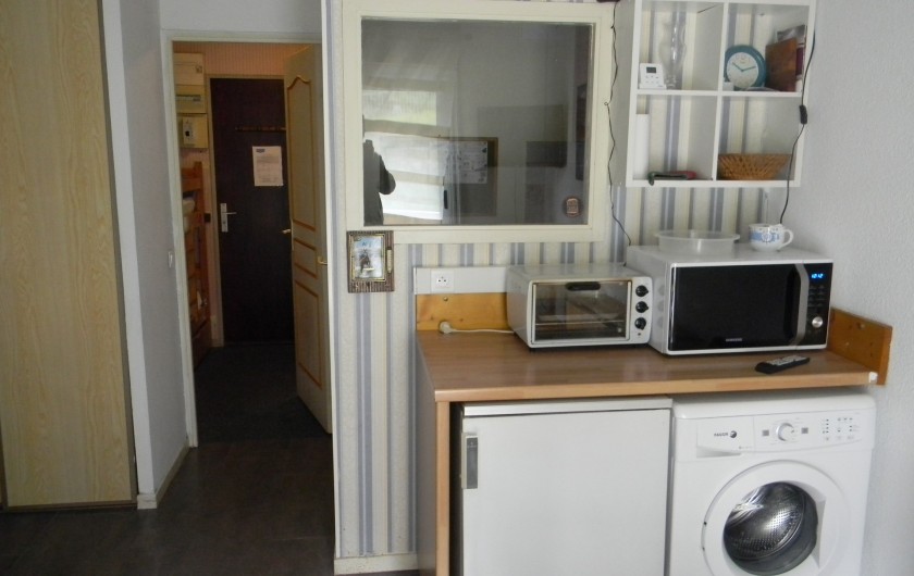 Location de vacances - Studio à Cauterets - lave linge et réfrigérateur