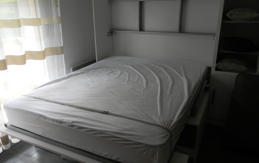 Location de vacances - Studio à Cauterets - lit escamotable