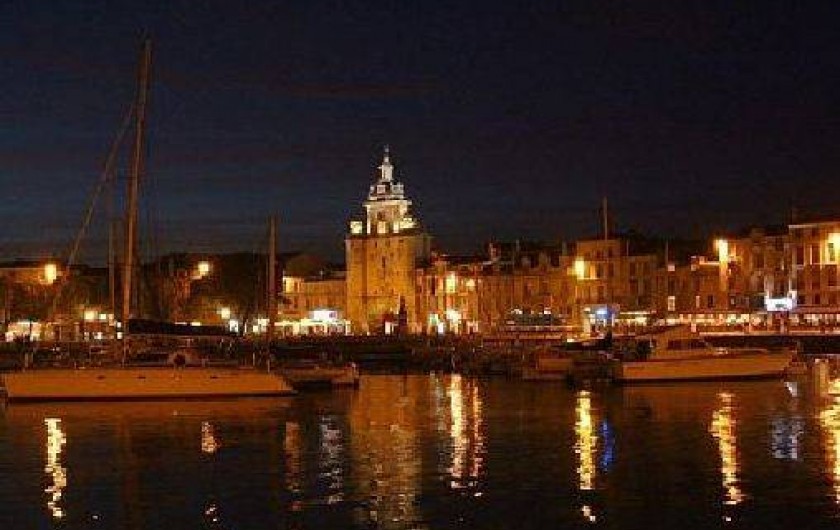 Location de vacances - Appartement à La Rochelle - La Rochelle la nuit