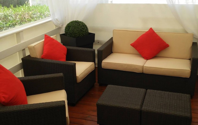 Location de vacances - Camping à Vias - Salon en terrasse couverte