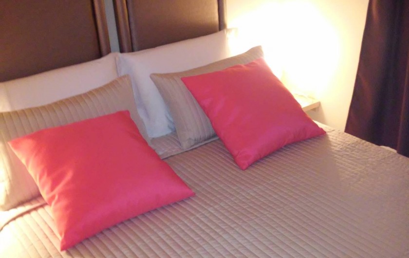 Location de vacances - Camping à Vias - Chambre parentale