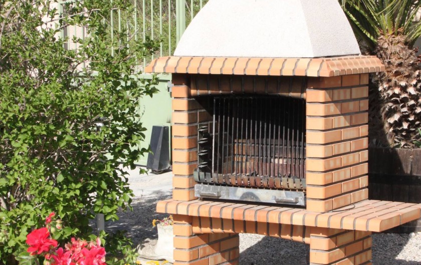 Location de vacances - Villa à Monteux - EXTERIEUR E barbecue