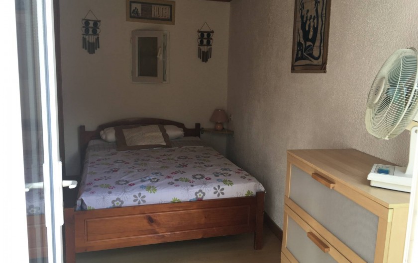 Location de vacances - Villa à Lloret de Mar - chambre extérieure en 140