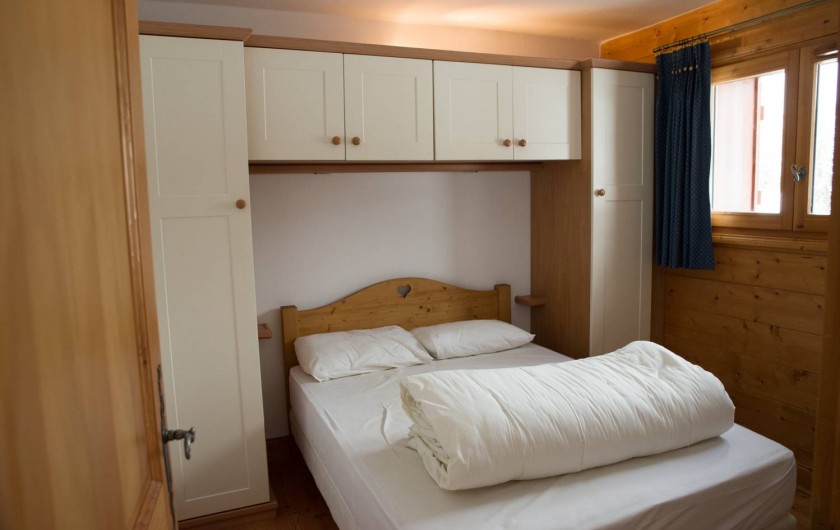 Location de vacances - Appartement à Les Carroz d'Arâches - Chambre lit double