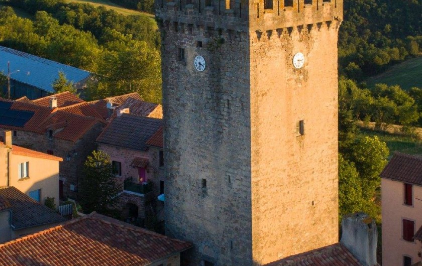 Location de vacances - Gîte à Saint-Victor-et-Melvieu - TOUR DU 15 IEME SIECLE