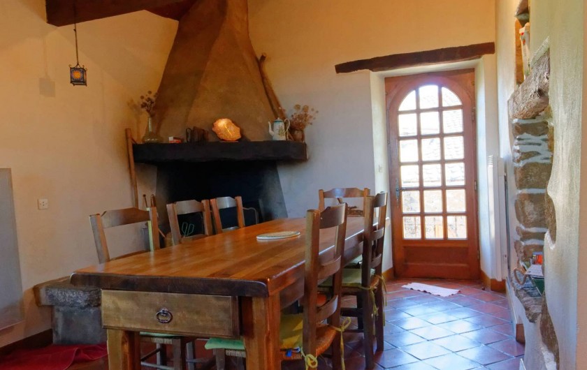 Location de vacances - Gîte à Saint-Victor-et-Melvieu - CHEMINEE