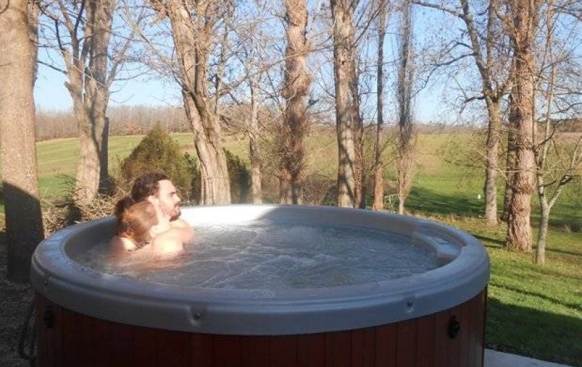 Location de vacances - Insolite à Labarre - Le spa en plein-air à Noël