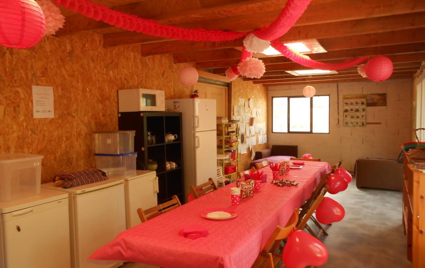 Location de vacances - Insolite à Labarre - La cuisine partagée , un jour de fête!