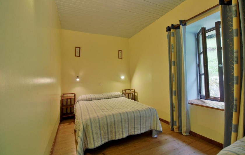 Location de vacances - Gîte à Gavarnie-Gèdre - Chambre 2 - lit double
